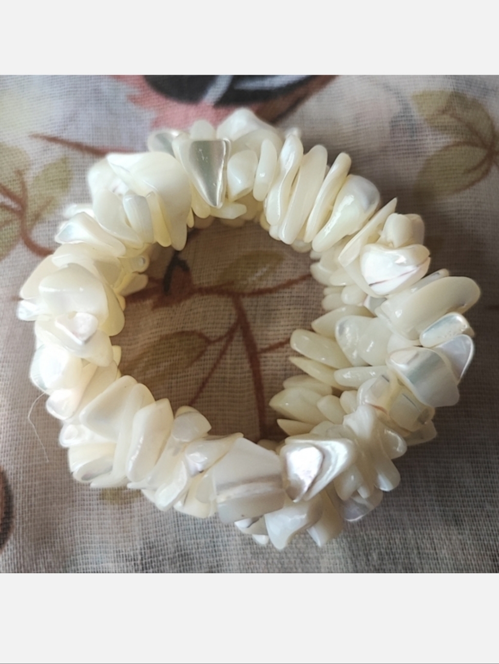 Vintage Stretch Bracelet Creamy Heavy Shell Well Made Beachcore Mermaidcore 34$